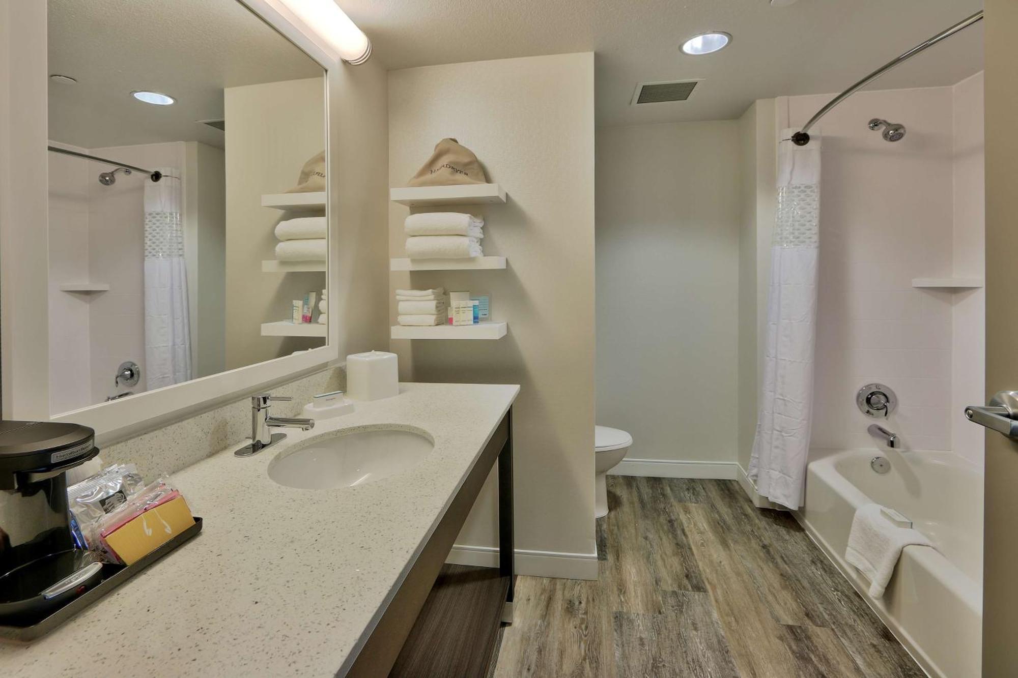 Hampton Inn & Suites Albuquerque Airport Екстер'єр фото